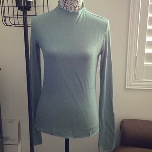 Chic Zara Lightweight Sweater